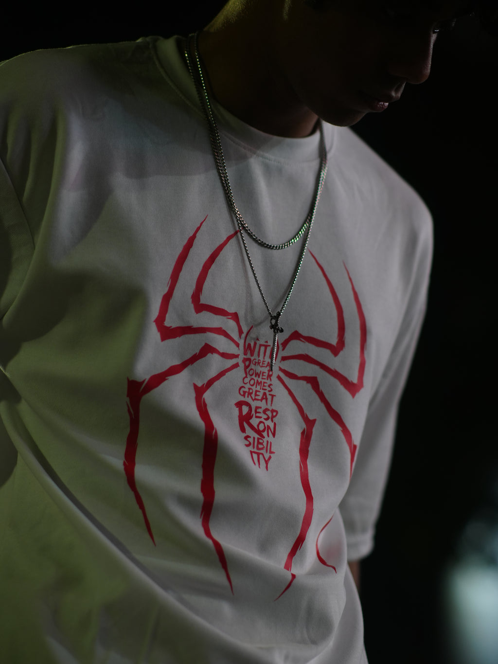 Earth 616 - Plain White